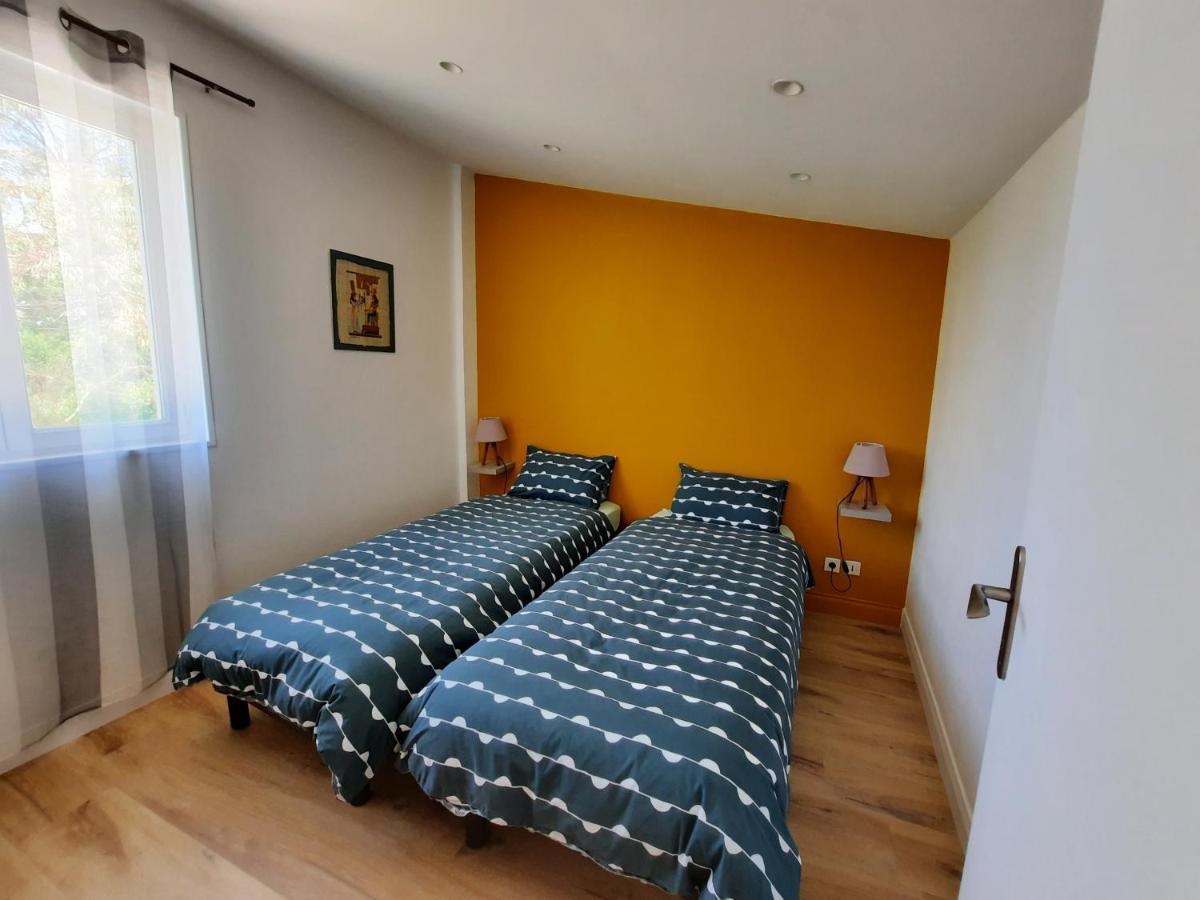 Gite 4 personnes avec piscine entre Saintes et Royan Balanzac Extérieur photo