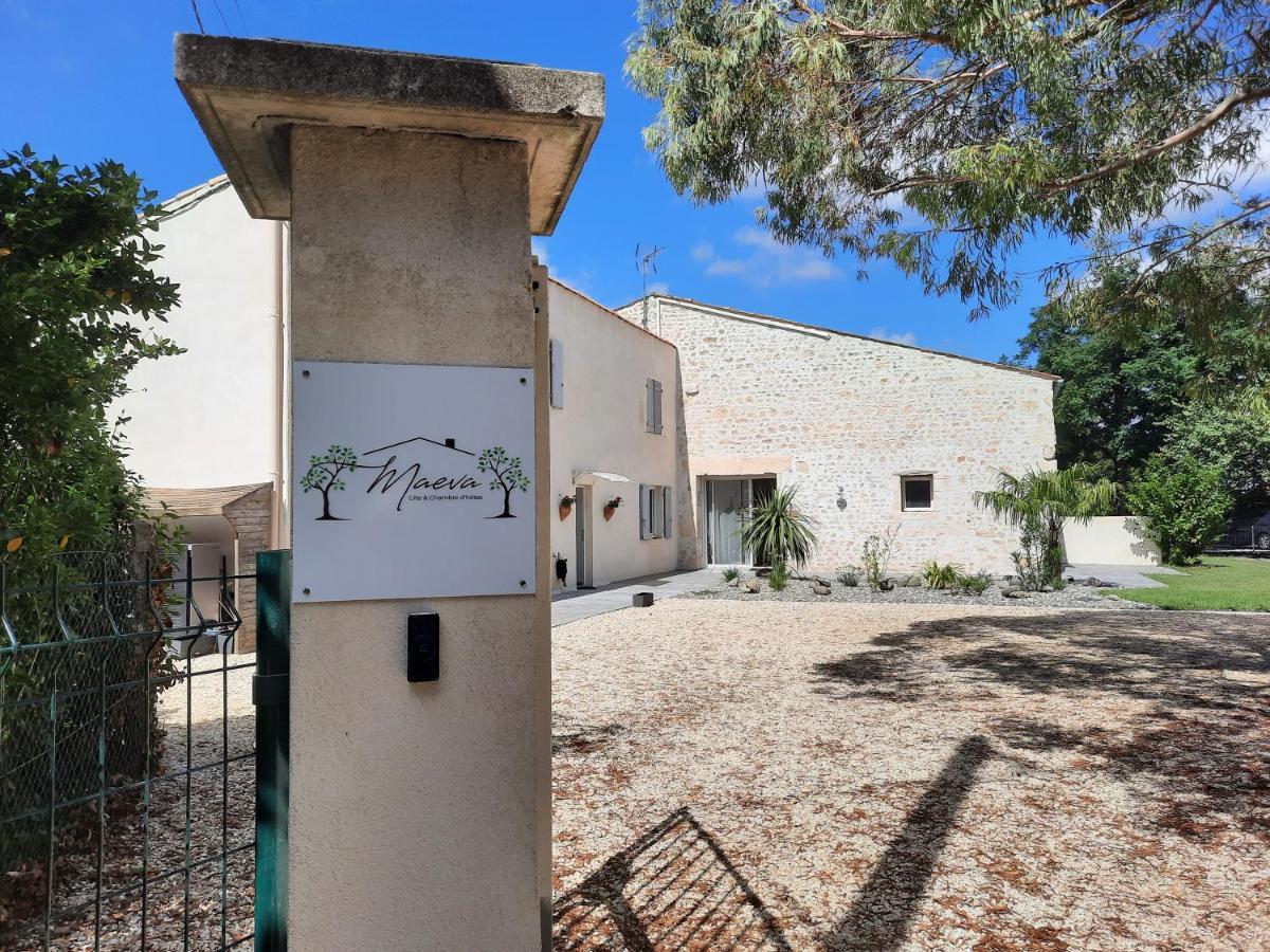 Gite 4 personnes avec piscine entre Saintes et Royan Balanzac Extérieur photo